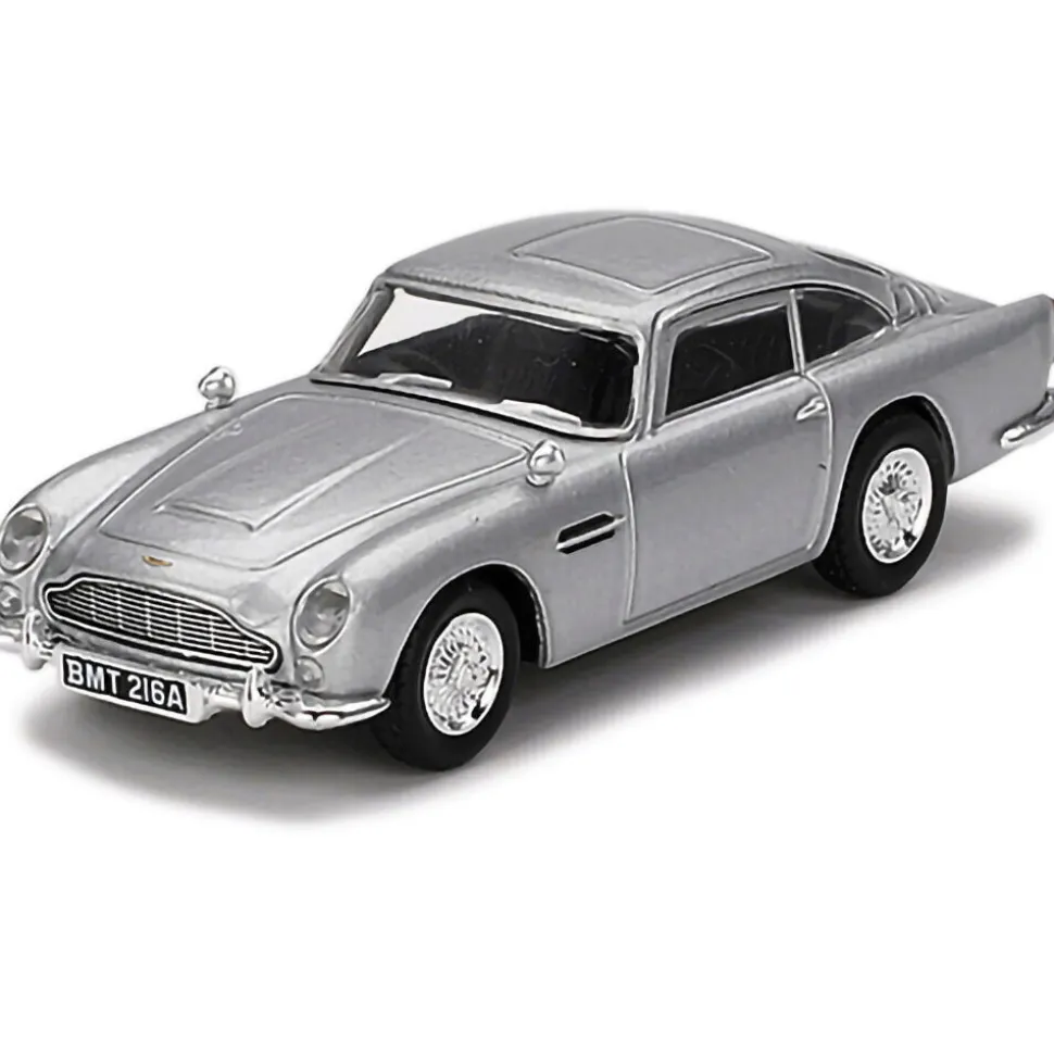 Aston Martin DB5 - Thunderball - James Bond 007 1:64 Scale Diecast Model Car by Mini GT