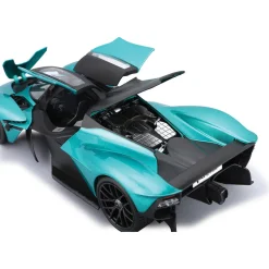 2022 Aston Martin Valkyrie - Green 1:18 Scale Diecast Model Car by Maisto