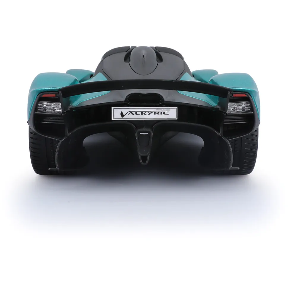 2022 Aston Martin Valkyrie - Green 1:18 Scale Diecast Model Car by Maisto