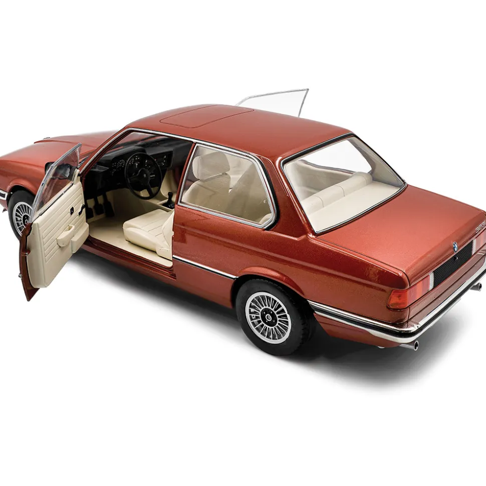 1980 BMW E21 323I - Kastanienrot Metallic 1:18 Scale Diecast Model Car by Solido