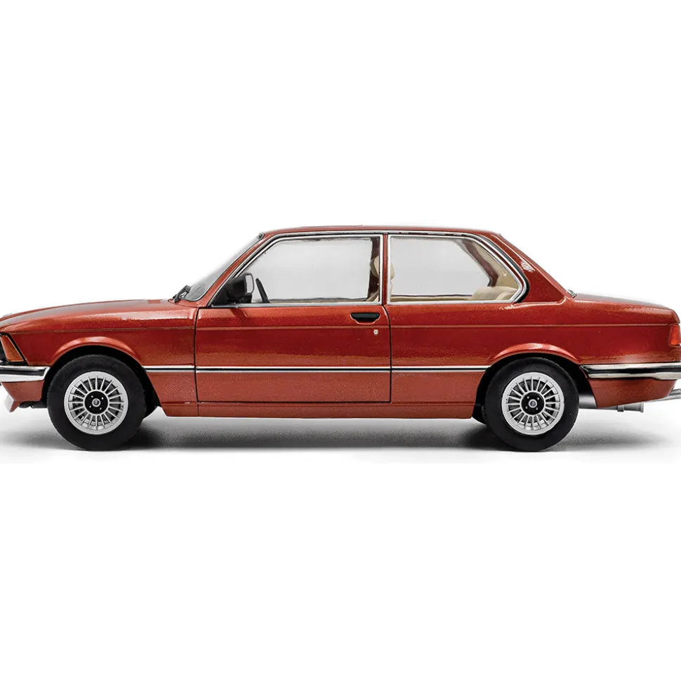 1980 BMW E21 323I - Kastanienrot Metallic 1:18 Scale Diecast Model Car by Solido