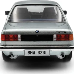1980 BMW E21 323i - Saphirblau Metallic 1:18 Scale Diecast Model Car by Solido
