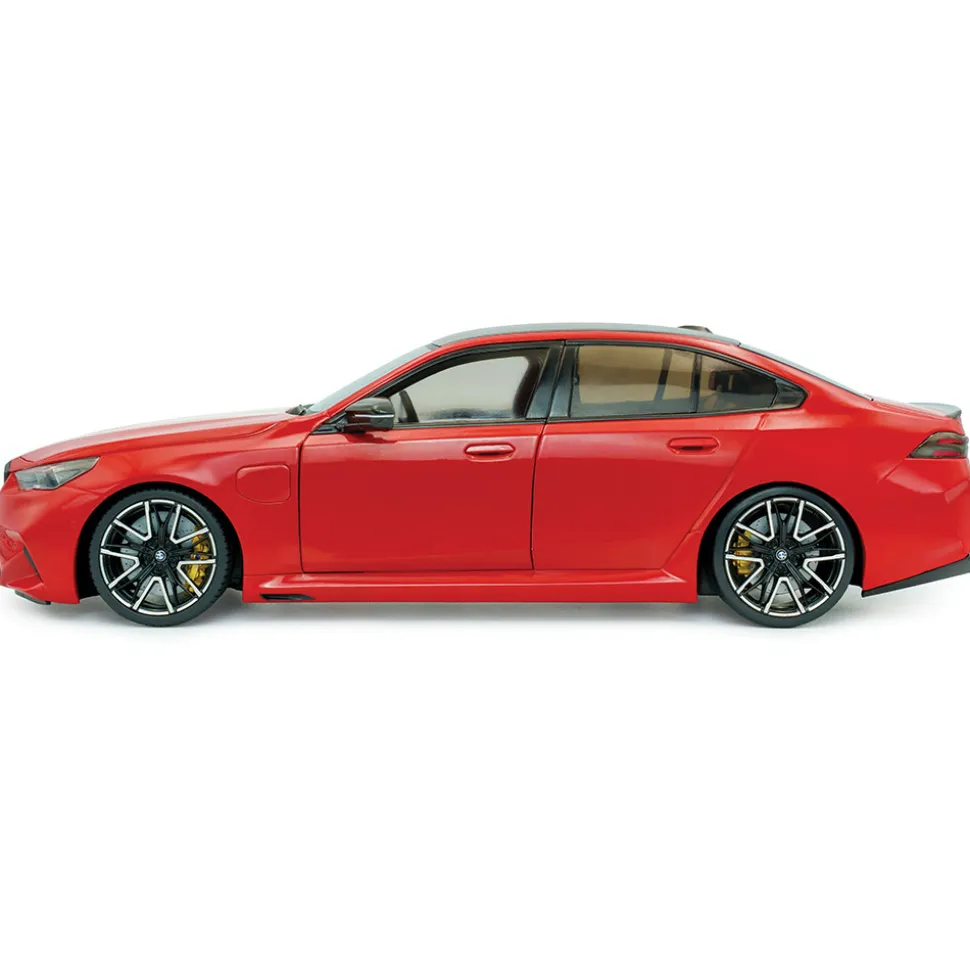 2025 BMW M5 Fire - Red 1:18 Scale Diecast Model Car by Solido