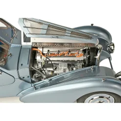 Bugatti Atlantic 57SC Rothschild Diecast Model Kit 1:8 Scale Diecast Model Car Kit by IXO Models