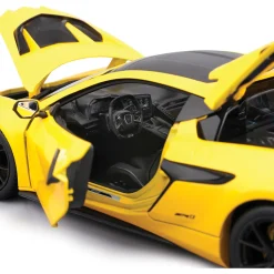 2025 C8 Corvette ZR1 - Yellow 1:18 Scale Diecast Model Car by Maisto