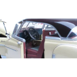 1950 Chevrolet Bel Air 1:18 Scale Diecast Model by Motormax