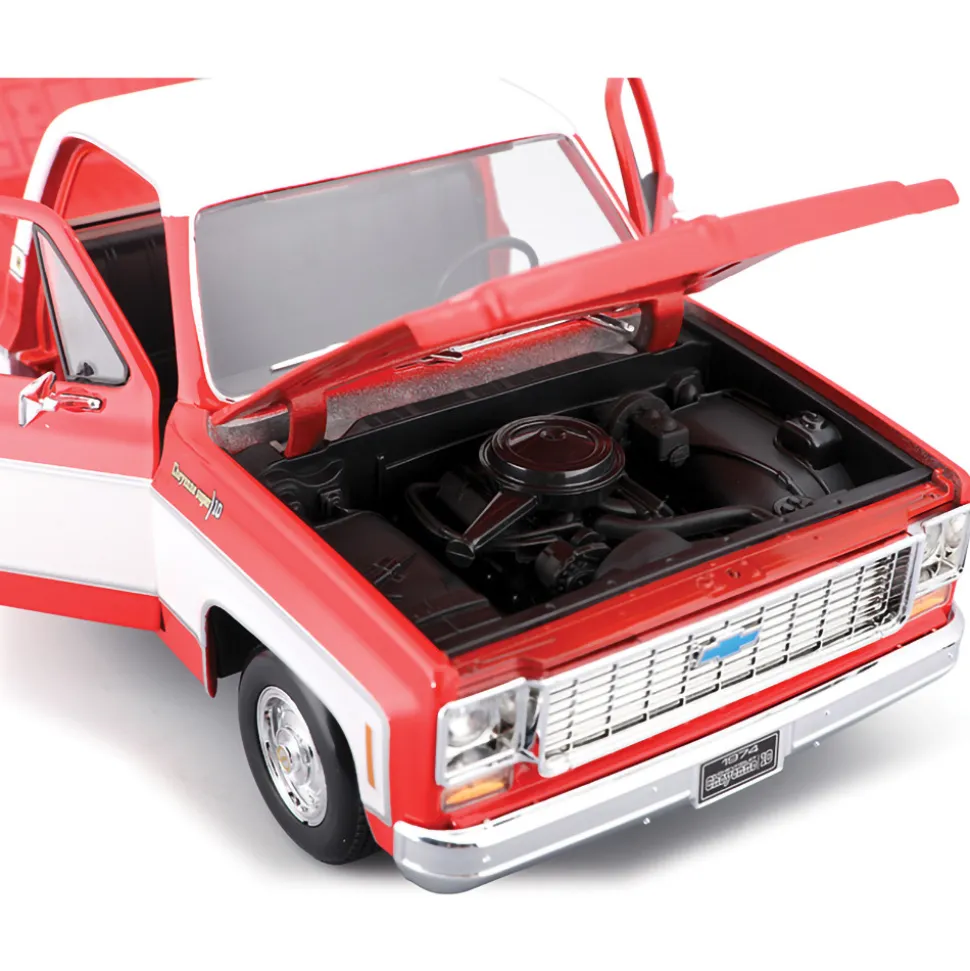 1974 Chevrolet C10 Cheyenne Super - Red/White 1:18 Scale Diecast Model Truck by Maisto