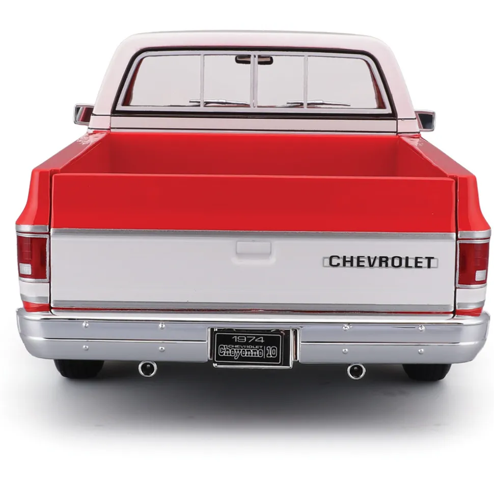 1974 Chevrolet C10 Cheyenne Super - Red/White 1:18 Scale Diecast Model Truck by Maisto