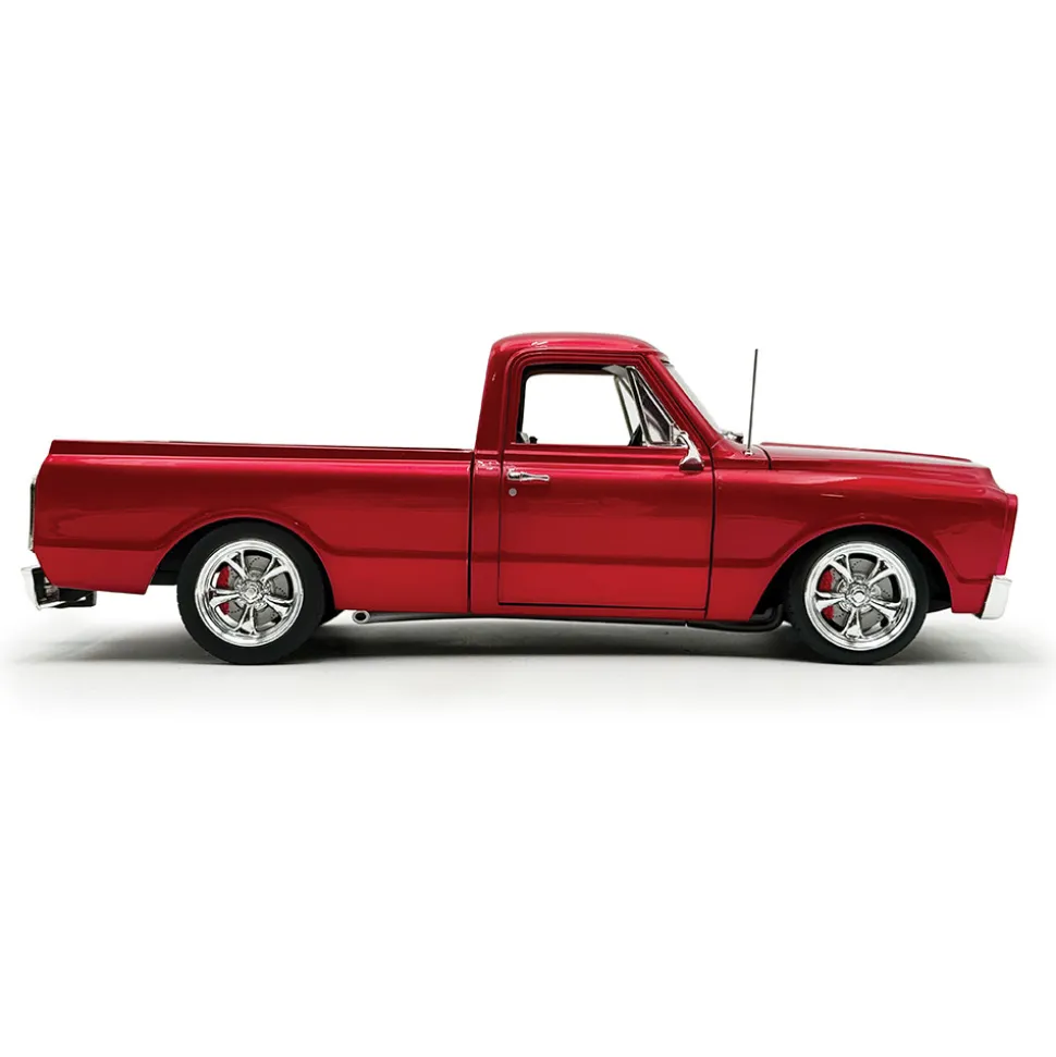 1967 Chevrolet C-10 Custom - Showtime 1:18 Scale Diecast Model Truck by Acme