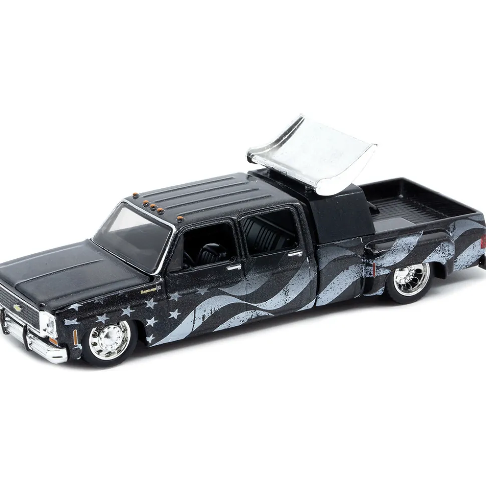 1973 Chevrolet Cheyenne Super 30 Stars & Stripes - MiJo Exclusives 1:64 Scale Diecast Model Truck by M2 Machines