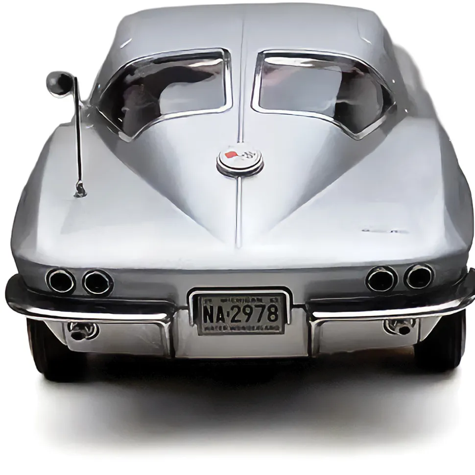 1963 Chevrolet Corvette Sting Ray Split Window 1:18 Scale Diecast Model Car by Norev