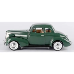 1939 Chevrolet Coupe - Green 1:24 Scale Diecast Model Car by Motormax