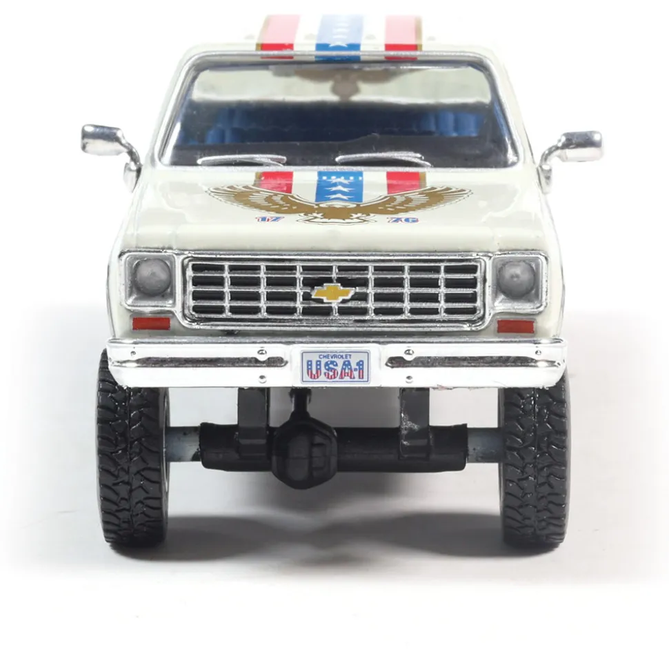 1976 Chevrolet Custom Deluxe K30 Fleetside - July 4th 250th Anniversary Exclusive 1:64 Scale Diecast Model Truck by IXO Models