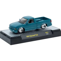 1995 Chevrolet S10 Custom - Teal 1:64 Scale Diecast Model Truck by M2 Machines