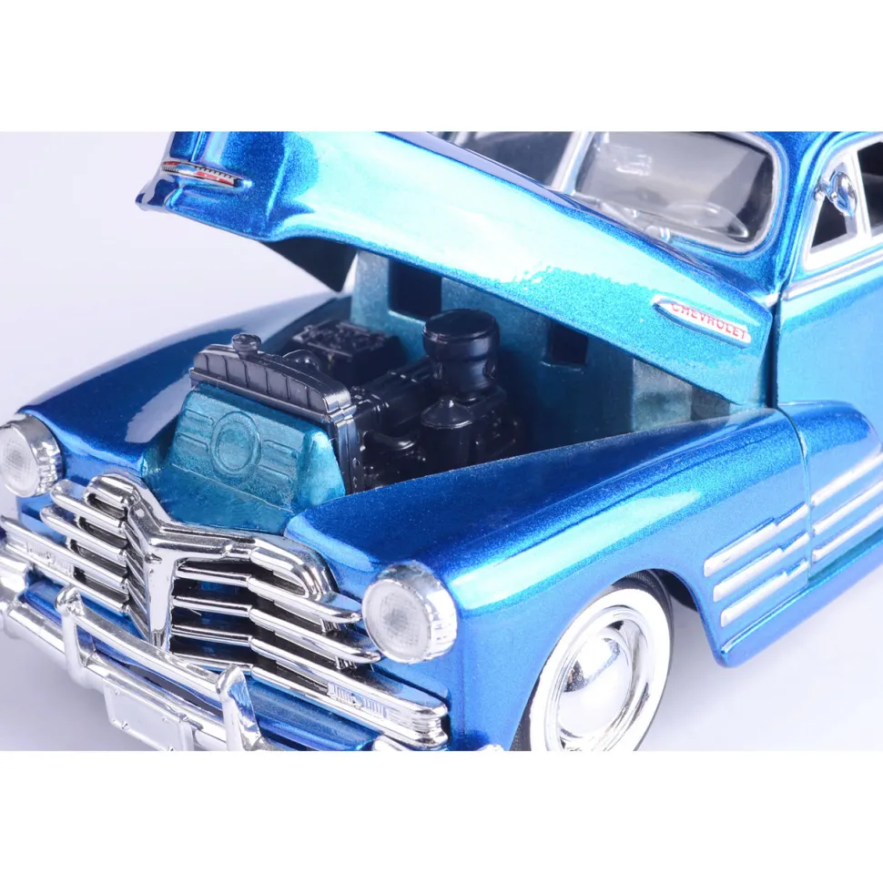 1948 Chevy Aerosedan Fleetline - Metallic Blue 1:24 Scale Diecast Model Car by Motormax