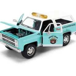 1980 Chevy Blazer W/Smokey Bear Diecast Figure 1:24 Scale Diecast Model Truck by Jada Toys