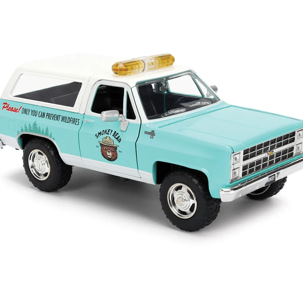 1980 Chevy Blazer W/Smokey Bear Diecast Figure 1:24 Scale Diecast Model Truck by Jada Toys