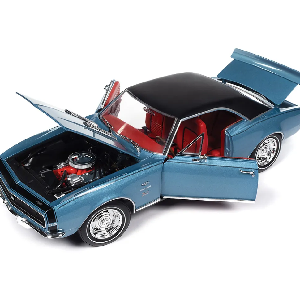 1967 Chevy Camaro Coupe MCACN - Nantucket Blue 1:18 Scale Diecast Model Car by American Muscle - Ertl