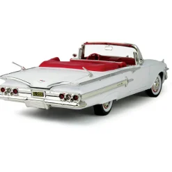 1960 Chevy Impala Convertible - White 1:18 Scale Diecast Model by Motormax