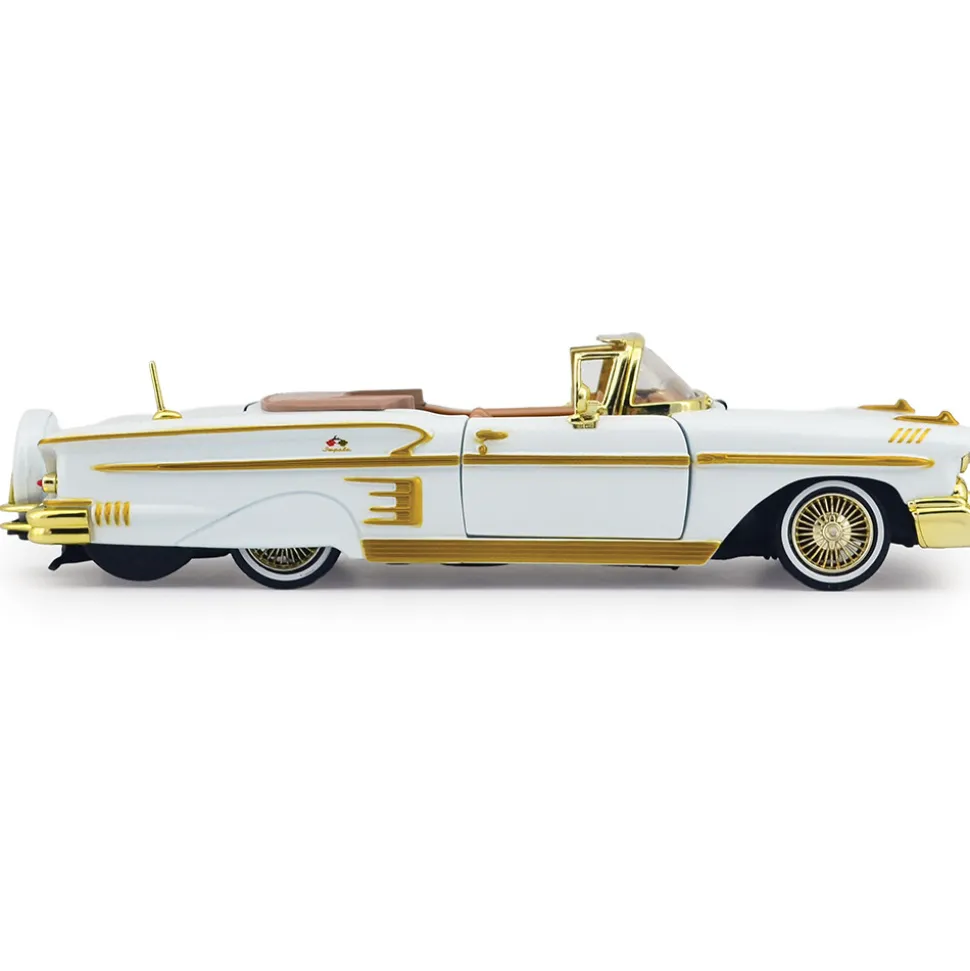 1958 Chevy Impala - Luxe Legends 1:24 Scale Diecast Model Car by Motormax