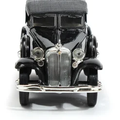 1932 Chrysler LeBaron - Black 1:32 Scale Diecast Model Car by Signature Models