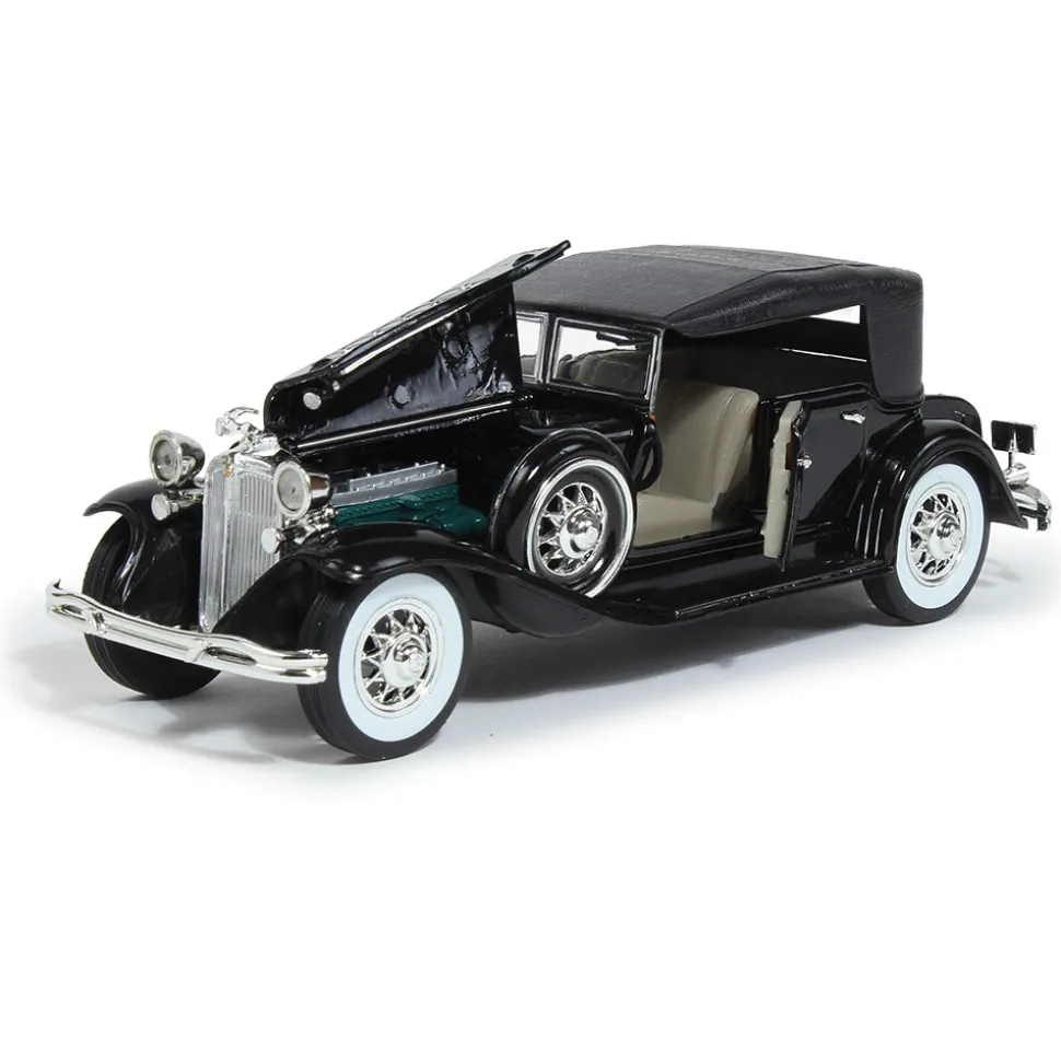 1932 Chrysler LeBaron - Black 1:32 Scale Diecast Model Car by Signature Models