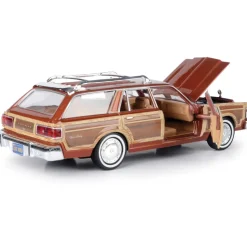 1979 Chrysler LeBaron Town & Country-Sable Tan 1:24 Scale Diecast Model Car by Motormax