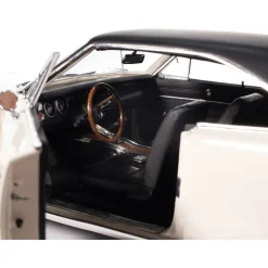 1969 Dodge Charger R/T - W1 White 1:18 Scale Diecast Model Car by American Muscle - Ertl