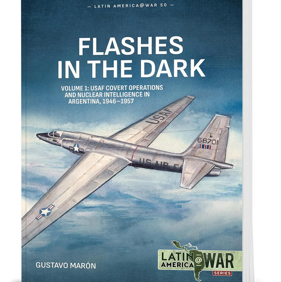 Flashes in the Dark Volume 1 Helion & Company (9781804519356) Softcover by Helion & Company