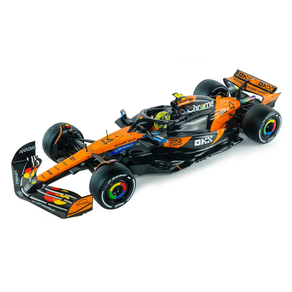 2025 F1 McLaren MCL39 Orange L.Norris #4 - GP Australia 1:18 Scale Diecast Model Car by Solido