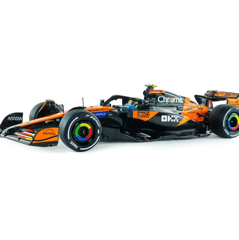 2025 F1 McLaren MCL39 Orange L.Norris #4 - GP Australia 1:18 Scale Diecast Model Car by Solido