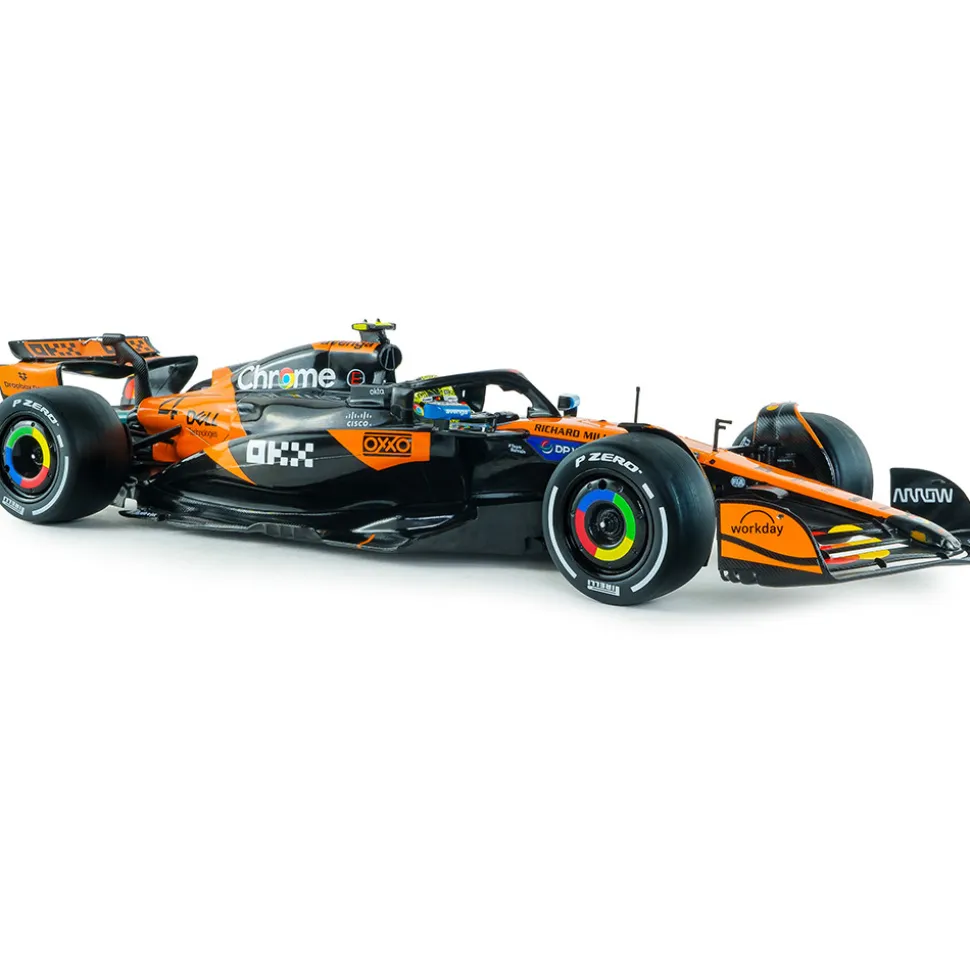 2025 F1 McLaren MCL39 Orange L.Norris #4 - GP Australia 1:18 Scale Diecast Model Car by Solido