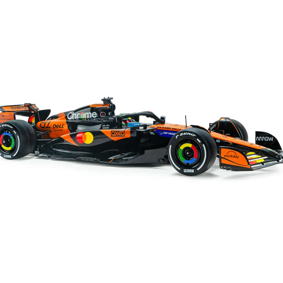 2025 F1 McLaren MCL39 Orange O.Piastri #81 - GP China 1:18 Scale Diecast Model Car by Solido