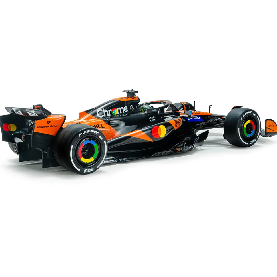 2025 F1 McLaren MCL39 Orange O.Piastri #81 - GP China 1:18 Scale Diecast Model Car by Solido