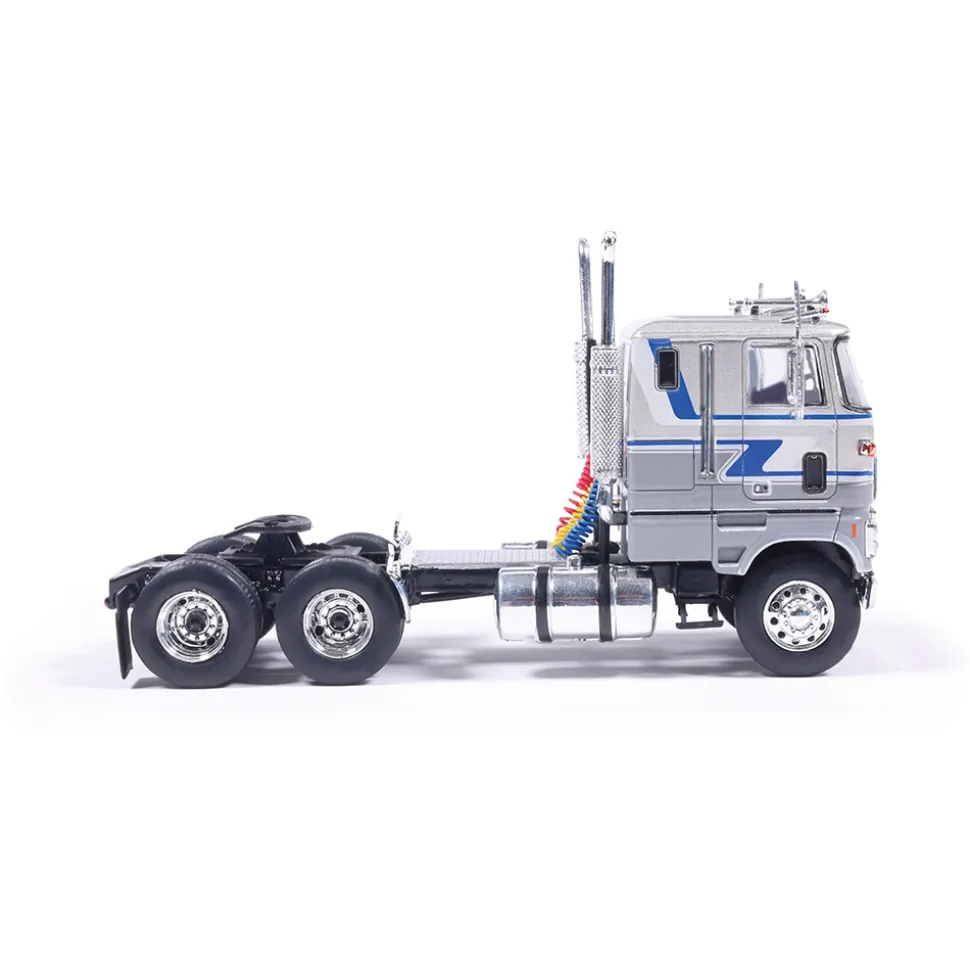 Ford COE 9000 - Blue And Silver 1:64 Scale Diecast Model Truck by IXO Models