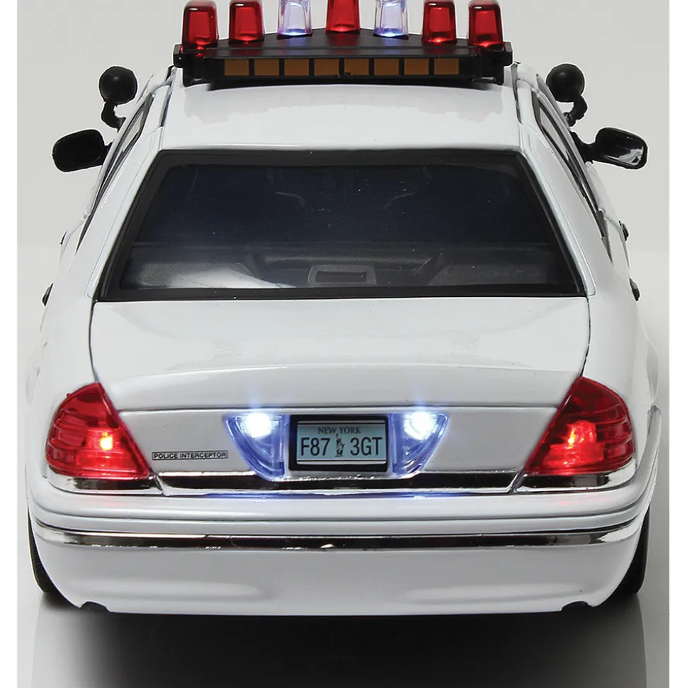 2001 Ford Crown Victoria White Police Car with Lights & Sound 1:18 Scale Diecast Model Car by Motormax