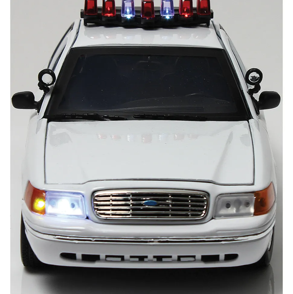 2001 Ford Crown Victoria White Police Car with Lights & Sound 1:18 Scale Diecast Model Car by Motormax