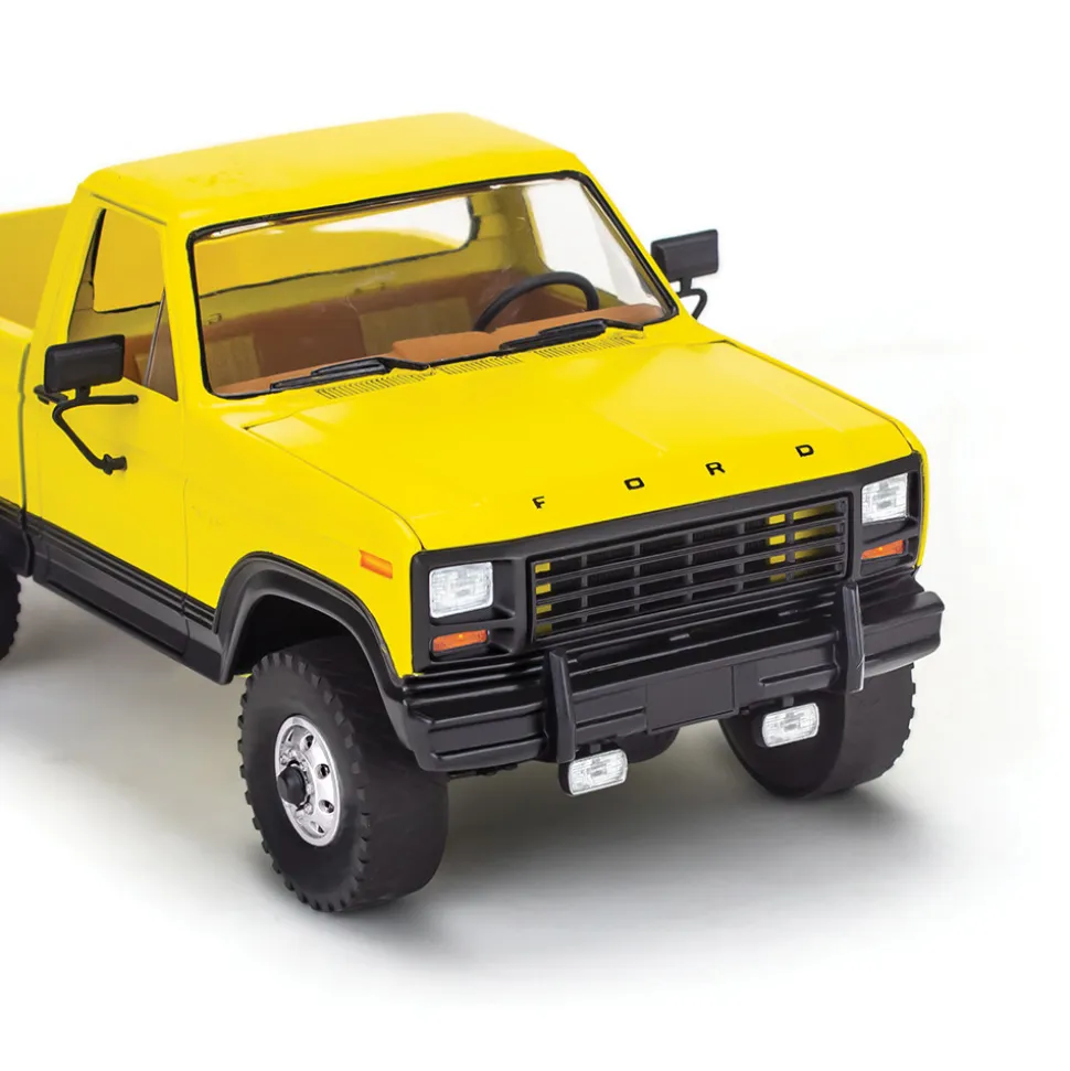 1980 Ford Dually Wide Side Pickup Model Kit 1:25 Scale Plastic Model Kit by Revell