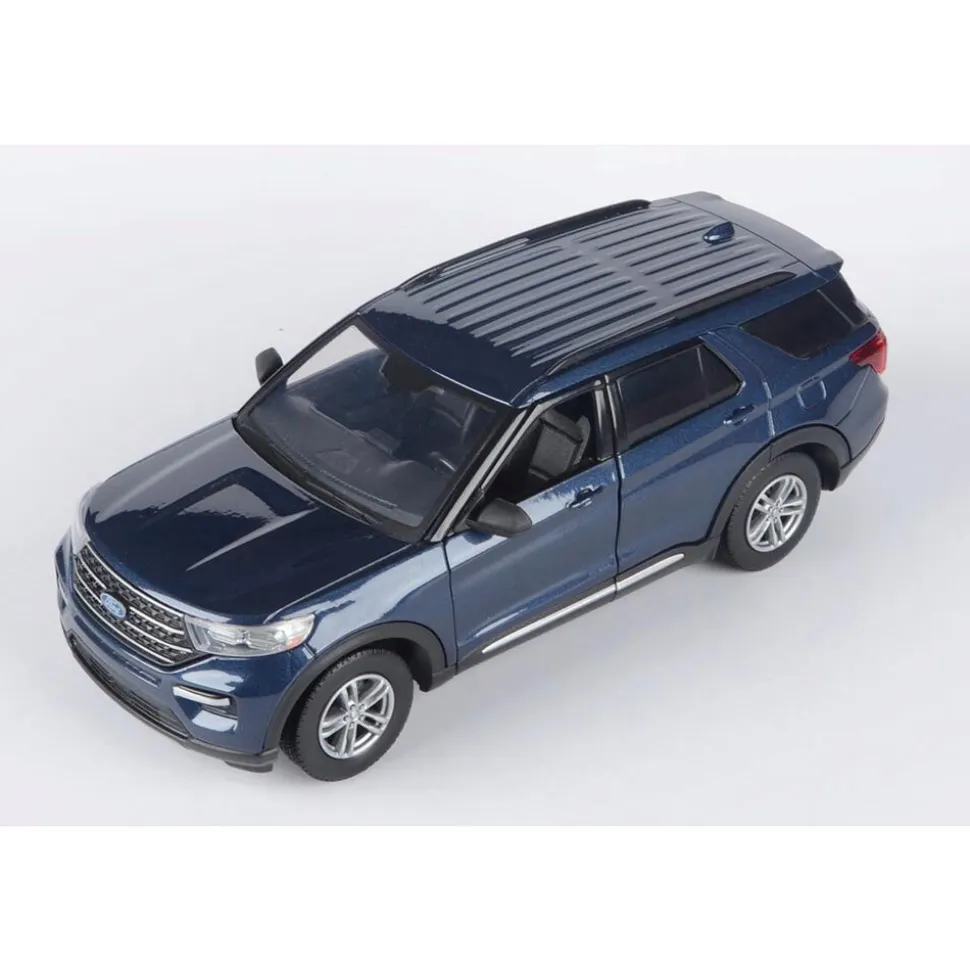 2022 Ford Explorer XLT - Blue 1:24 Scale Diecast Model Truck by Motormax