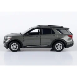 2022 Ford Explorer XLT - Carbonized Grey 1:24 Scale Diecast Model Truck by Motormax
