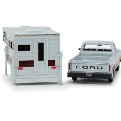 1979 Ford F-150 Pickup With Slide-In Camper 1:24 Scale by Motormax