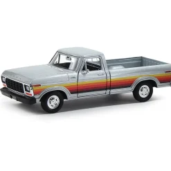 1979 Ford F-150 Pickup With Slide-In Camper 1:24 Scale by Motormax