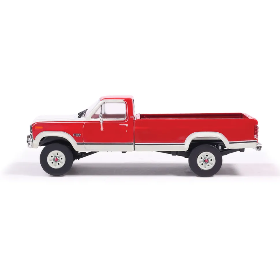 1984 Ford F-250 XLT Lariat Long Bed Styleside 4X4 - Victoria 1:64 Scale Diecast Model Truck by IXO Models