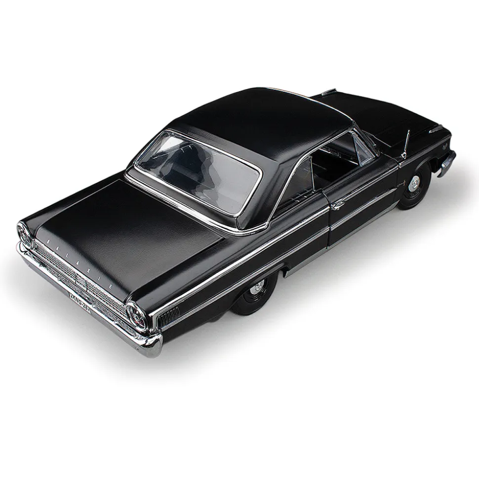 1963 Ford Galaxie 500 XL Hardtop - Semi-gloss Black (Fast 5 ) 1:18 Scale Diecast Model Car by Sunstar