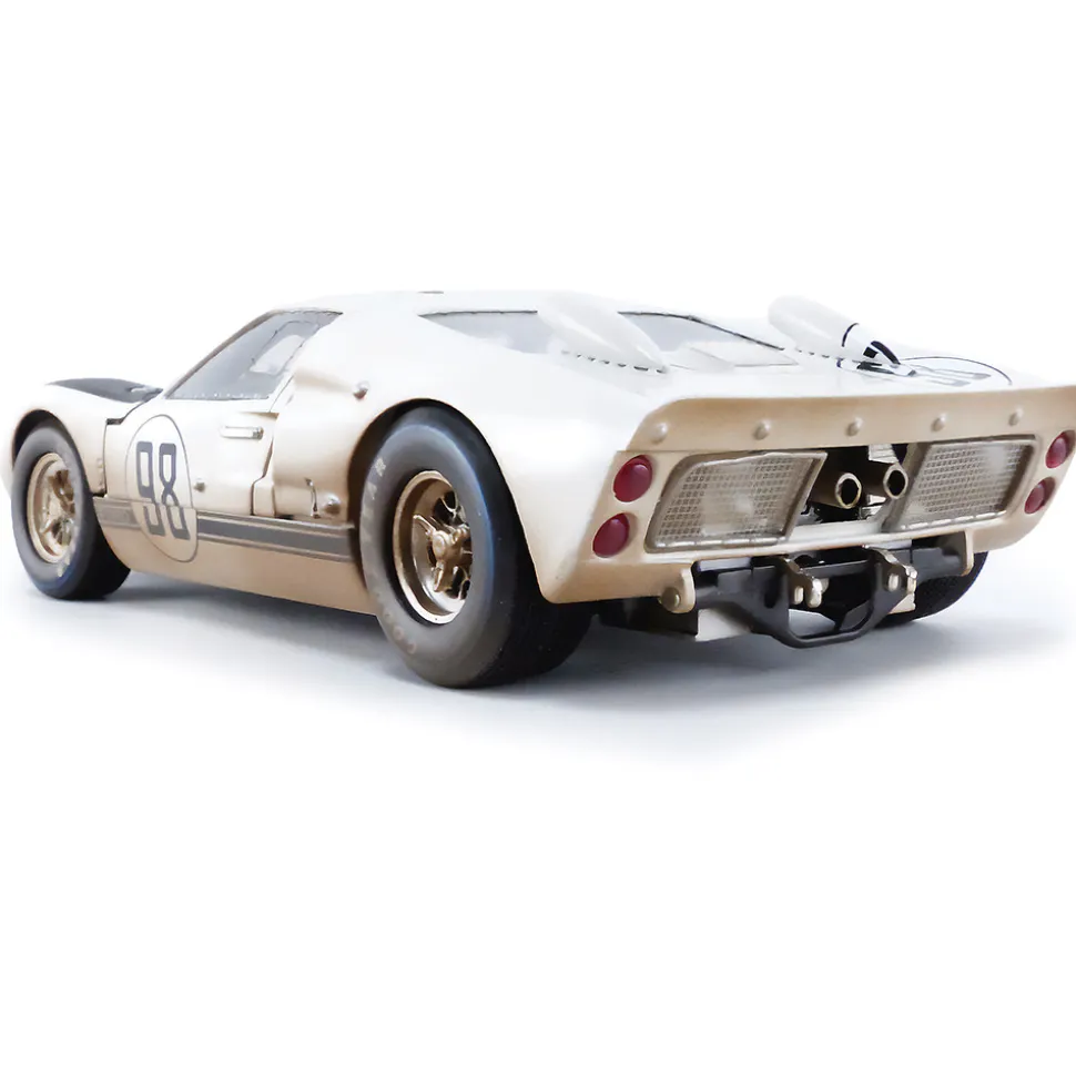 1966 Ford GT40 #98 Daytona 24 Hours - After Race 1:18 Scale Diecast Model Car by Shelby Collectibles
