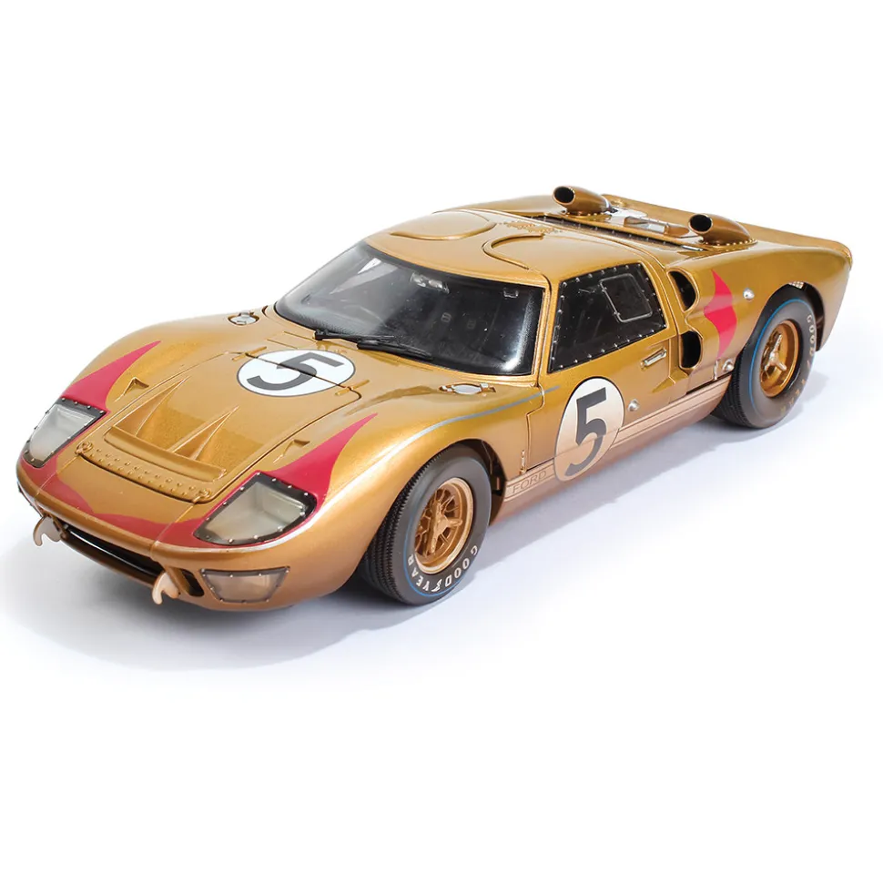 1966 Ford GT40 - LeMans #5 After Race 1:18 Scale Diecast Model Car by Shelby Collectibles