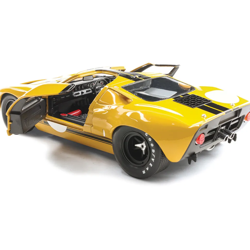 1968 Ford GT40 Mk.1 - Yellow 1:18 Scale Diecast Model Car by Solido