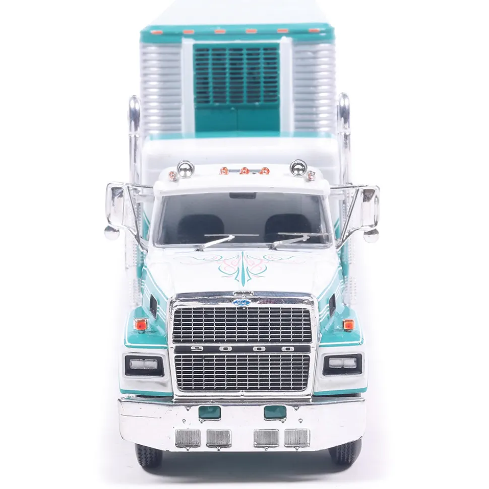 1978 Ford LTL-9000 - Caribbean Turquoise & White with Vintage Trailer 1:64 Scale Diecast Model Truck by IXO Models