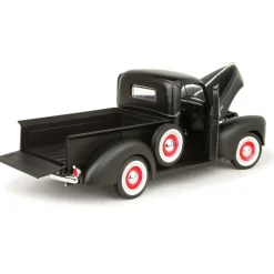 1940 Ford Matte Black Pickup 1:18 Scale Diecast Model by Motormax