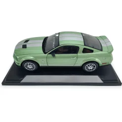 2007 Ford Mustang G.T. 500 - Lime Green 1:18 Scale Diecast Model Car by Shelby Collectibles